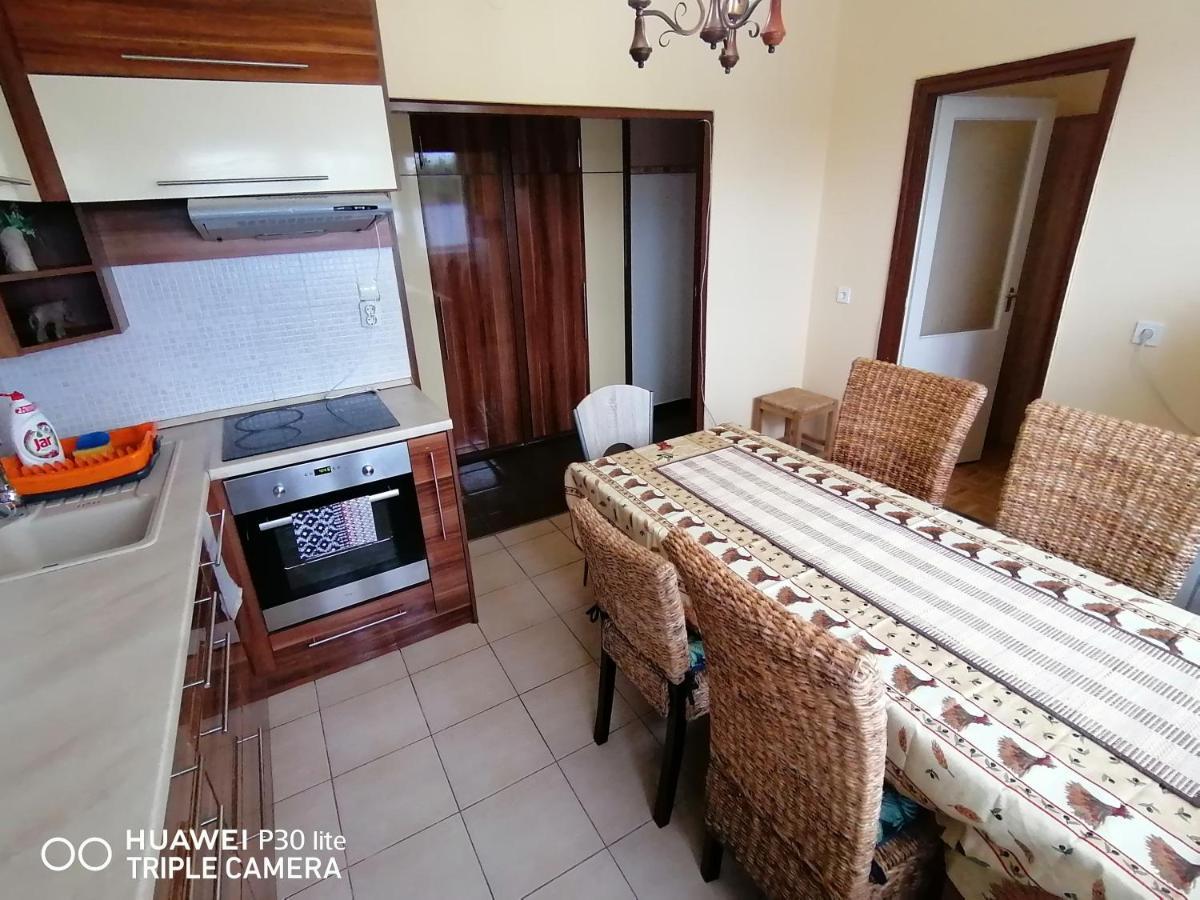Zoeld Beka Hoforras Apartman ไฮจ์ดุสโซบอสโล ภายนอก รูปภาพ