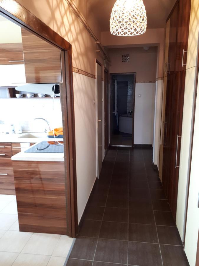 Zoeld Beka Hoforras Apartman ไฮจ์ดุสโซบอสโล ภายนอก รูปภาพ